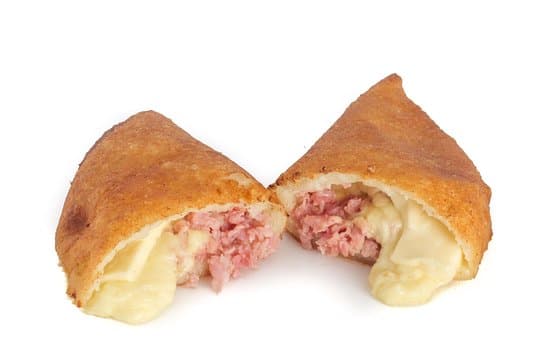 Empanada de Jamón Queso